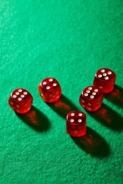 ghushop blackjack table interface showing live dealer, player seats, chat, and betting options